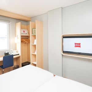 Habitación Estándar con 2 Camas Individuales